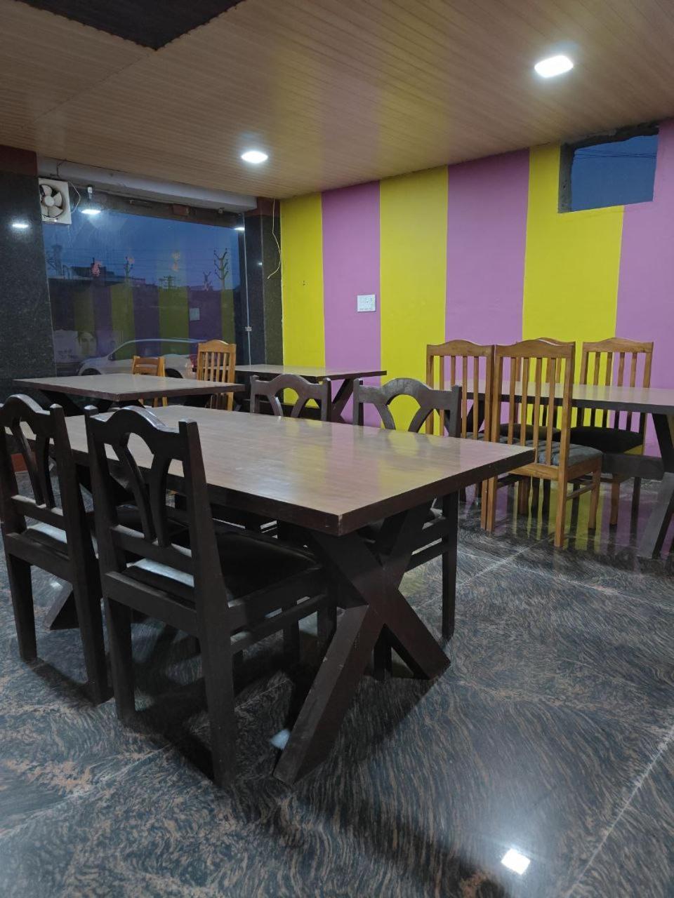 Hotel Shyam Sarover And Restaurant Ringas Ngoại thất bức ảnh
